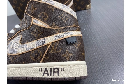 Hyperoad Jordan Air 1 0820